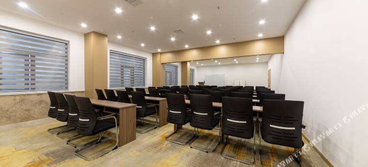 聚鹏美居酒店(市中心医院店)图片