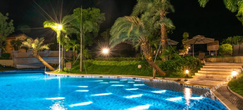 新兴悦天下温泉酒店图片