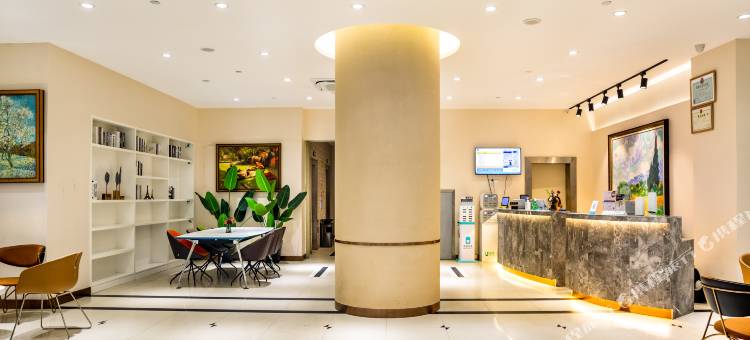 兰欧尚品酒店(武汉武胜路凯德广场地铁站店)图片