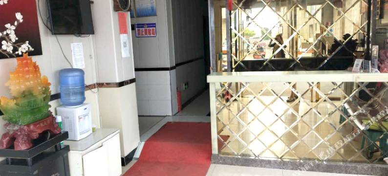 盛唐快捷宾馆(阜阳火车站店)图片