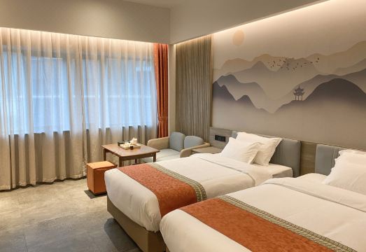 Kaihua Jintai Q-Box Hotel Hotel Overview