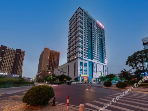 宝隆国际酒店(佛山华夏陶瓷博览城店)