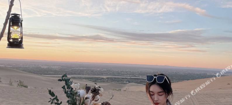 敦煌漠西国际沙漠露营基地图片
