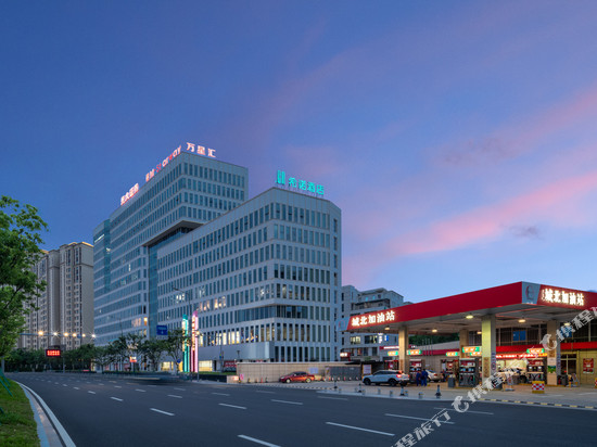 CityNote希诺酒店(宁波万象城湾头地铁站店)