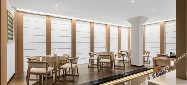 威思顿酒店(南充火车站店)图片