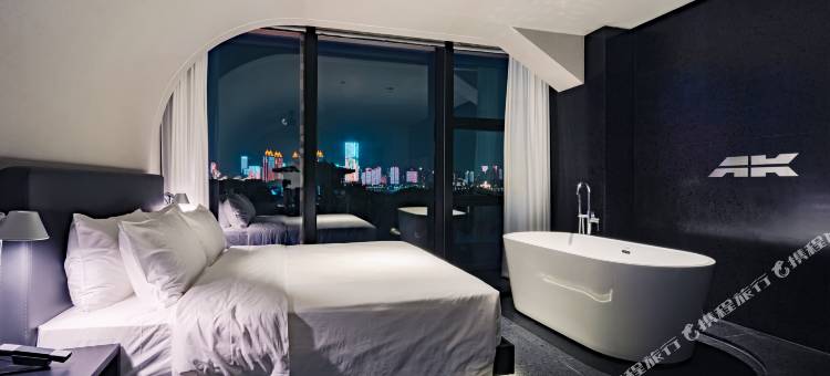 AK电竞概念酒店(武汉江汉路步行街店)图片