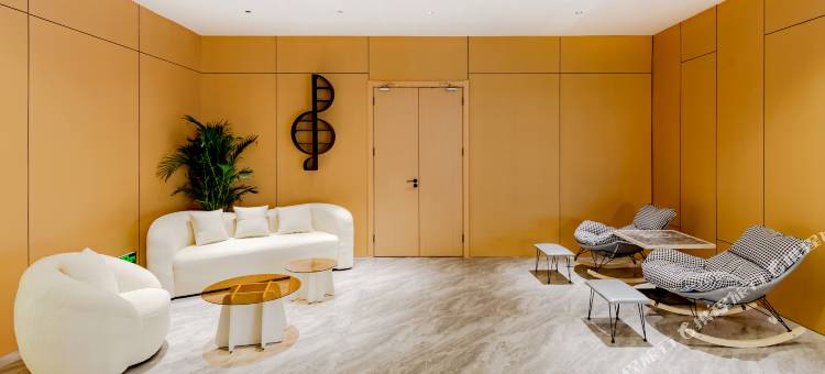 奈斯轻奢酒店(淮南白马商业广场店)图片