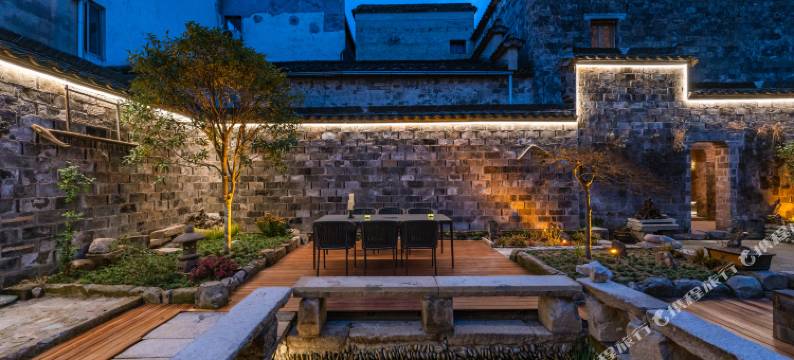 宏村卧溪谷民宿(卢村店)图片