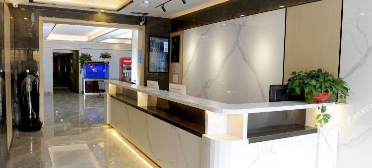 如家睿柏云酒店(喀什团结路美食街店)图片