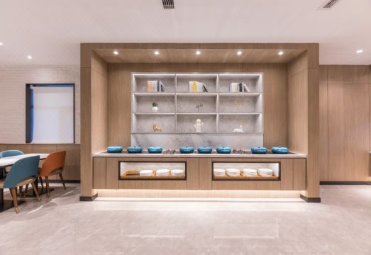 HanTing Hotel (Wuxi Sanyang Square Subway Station) Hotel Overview