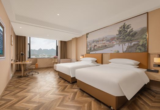 Vienna Hotel (Zhenxiong Street Xinhuayuan Branch) Hotel Overview