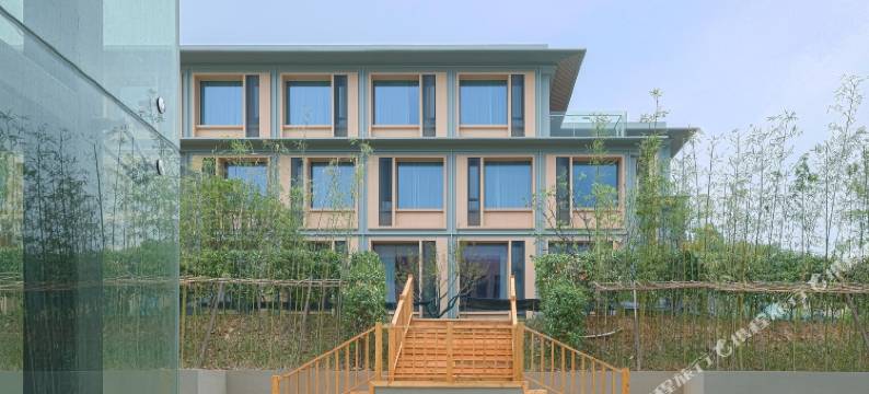 德清奇幻艺术酒店图片