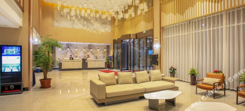 华信民航酒店(信阳高铁东站店)图片