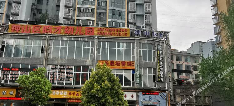 夕阳湖畔智慧民宿图片