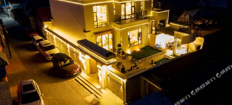 麗疆往事民宿(特克斯八卦城离街店)图片