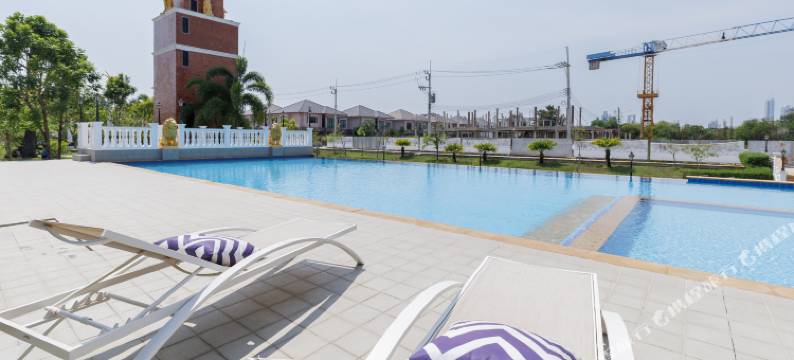 芭提雅 The Lake【联排泳池别墅⭐️近中天夜市/        社区泳池】(Pattaya town house three bedroom pool villa 【8 minutes drive to floating market + swimming pool】)图片