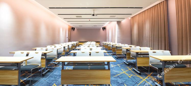 婺源廲枫酒店(婺源高铁站文博路店)图片