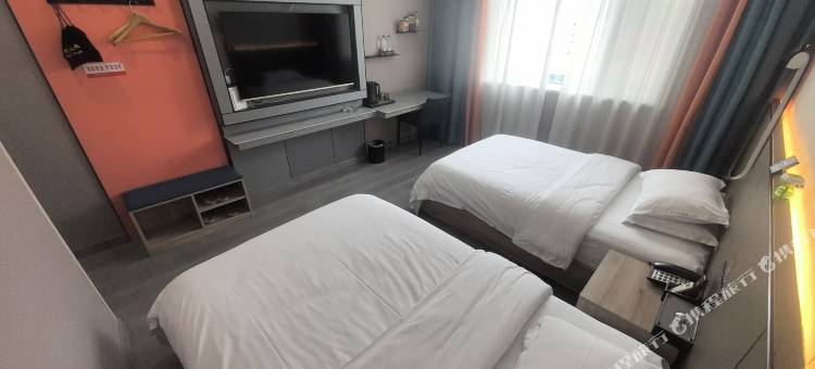 嘉年华酒店(莘县中心希望小学店)图片