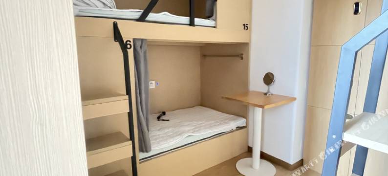 栖风全女生青旅(昆明火车站店)图片