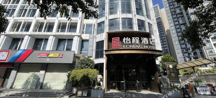 寓约电竞酒店·SUPER(广州白云马务地铁站店)图片