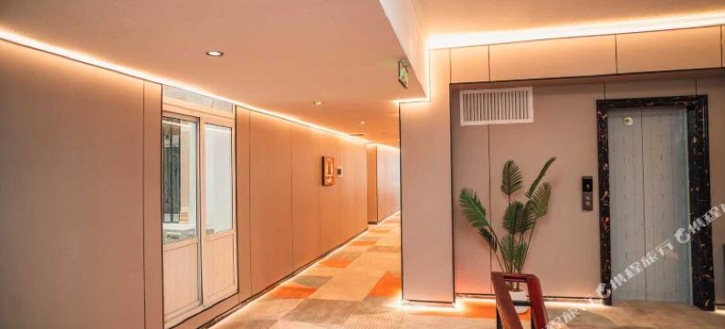 山越山大酒店(九宫山景区店)图片