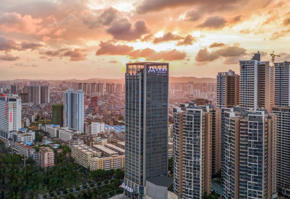 南宁火车站北湖亚朵酒店外景图