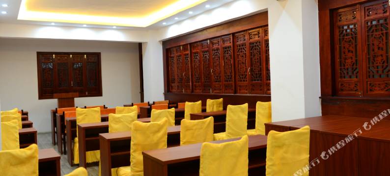 景洪王府温泉酒店图片