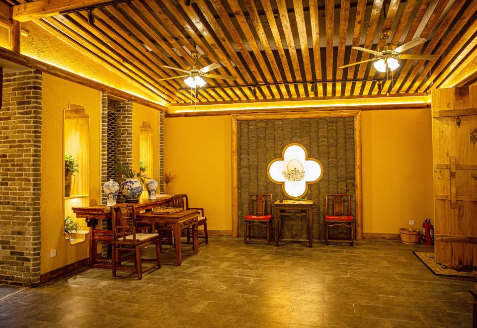  Hotel Overview