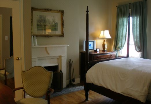 Incentra Village Hotel Hotel Overview