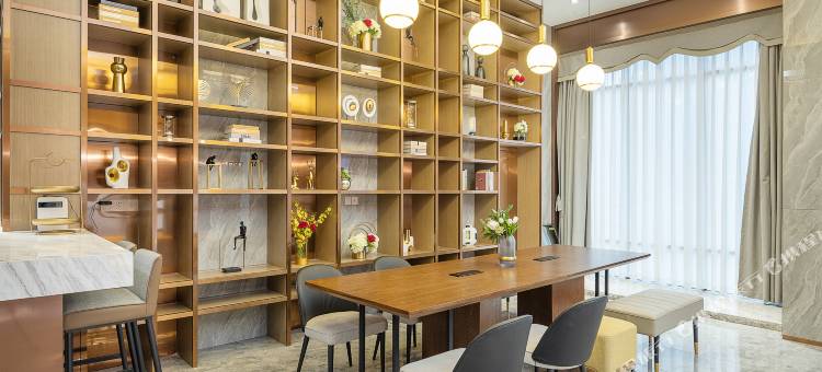 铂顿国际公寓(海丰店)图片