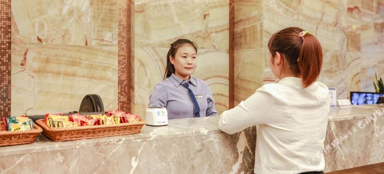 广州久龙精品酒店(余庆上城苑店)图片