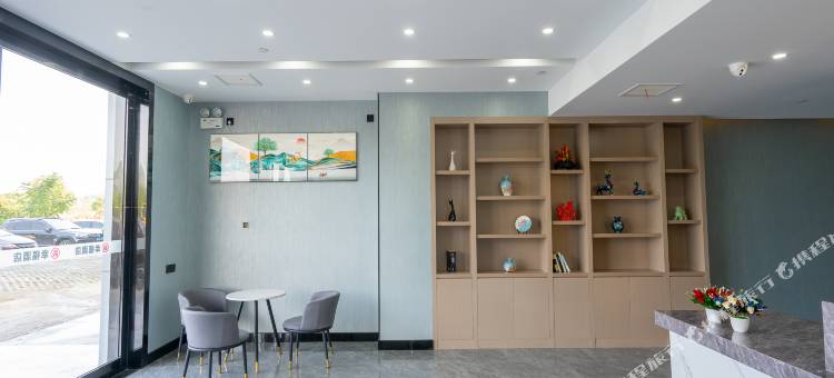 幸福酒店(武汉商贸职业学院富士康科技工业园店)图片