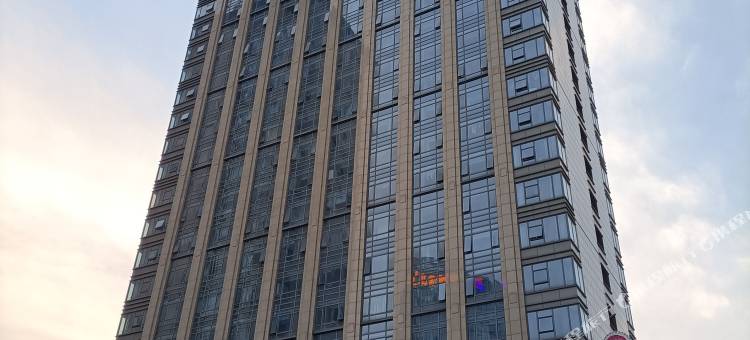 恒8连锁酒店(绍兴镜湖度假区奥体中心店)图片