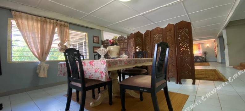 OYO Home 90322 Yons' Homestay图片