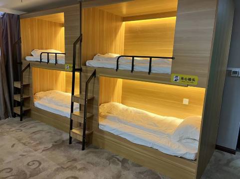 三门AG电竞主题民宿