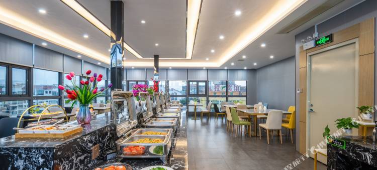 云来酒店(赣州信丰火车站店)图片