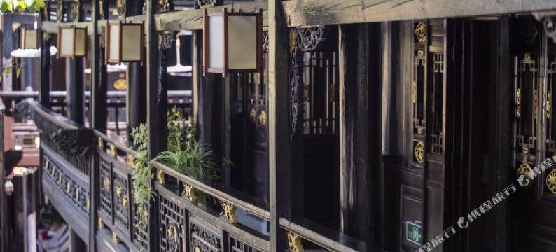 多弗度假酒店(丽江古城南门店)图片