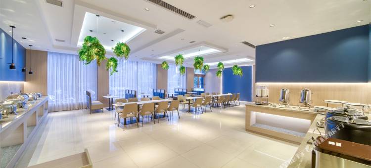 五悦•悦心·Business Audio Visual 酒店(第七中学吾悦广场店)图片