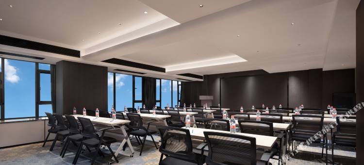 朵兰达V酒店(乐山高铁站世豪广场店)图片