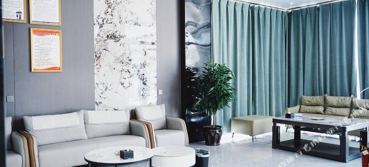 汇峰酒店(珠峰小镇店)图片