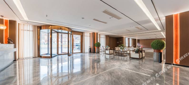 青山假日酒店图片