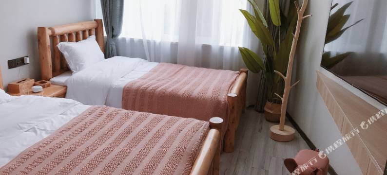 九华山秋雨童话民宿图片