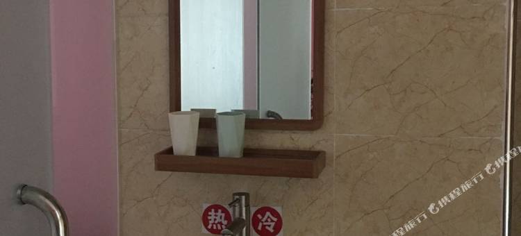普宁鸿华商务公寓图片