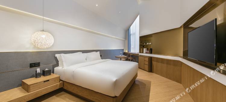 QUEEN酒店(福州长乐动车站外语外贸学院店)图片