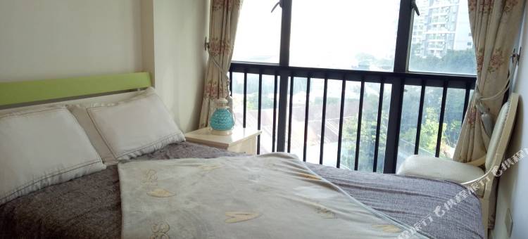 深圳城市隐客公寓(布沙路分店)图片