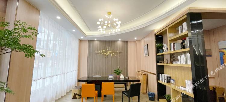 途客中国轻居酒店(龙港店)图片