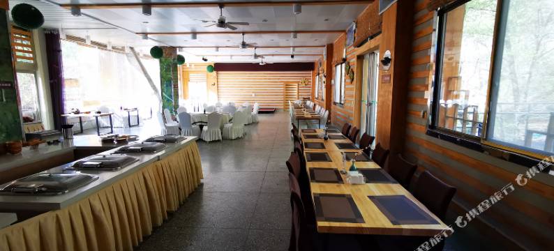 西峡老界岭避暑山庄图片