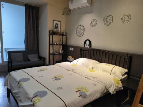 两广自营掌柜民宿(南昌路四段1号分店)