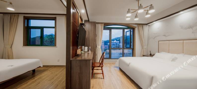 花谷奇缘荷棠民宿(茅山东方盐湖城店)图片