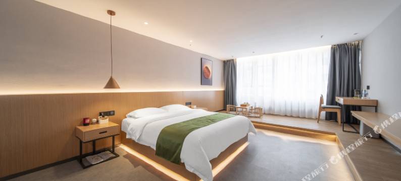 重庆零里智能酒店(解放碑来福士广场店)图片